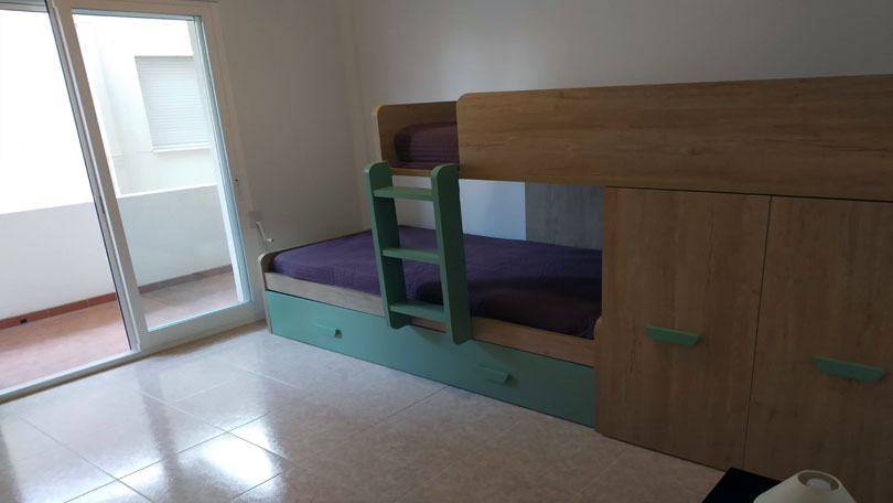 Bedroom with 3 sleeper bunk bed